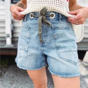 Free people we the free moxie drawstring tie barrel shorts 29 truest blue